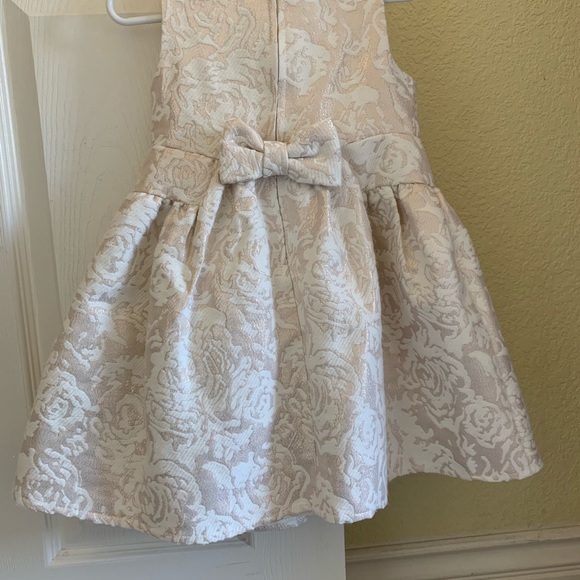 Girls Special occasion dress size 3T - Picture 5 of 8